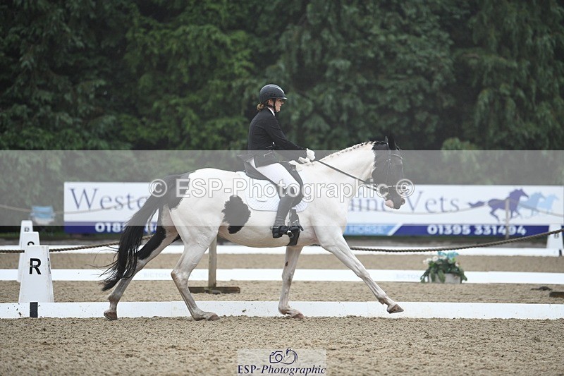 240720-113715-04358 - 123-Michelle_Wallis-Alvescot_Winning_Mood