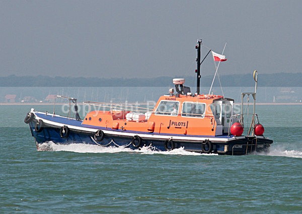110902 VALERIE J PILOTS IMG_5132 - Commercial, Military & Naval Craft