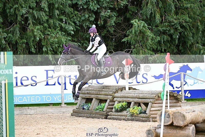 241117-152348-04756 - Cls 4 100-105cm