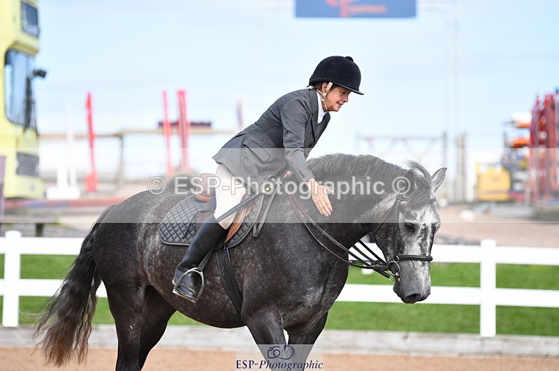 230718A-165052-00157 - 70cm