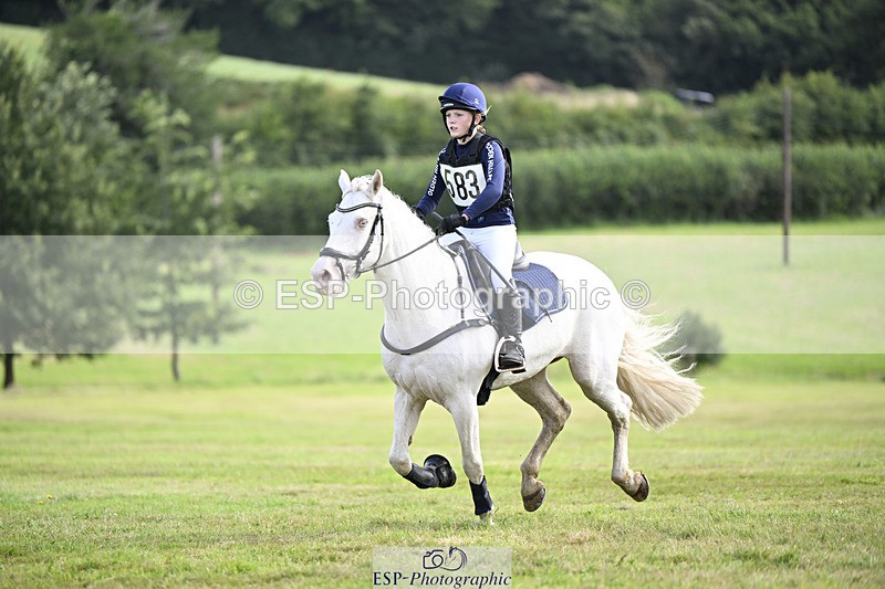 240825X-110044-31519 - 70cm XC 10.00 to 11.00