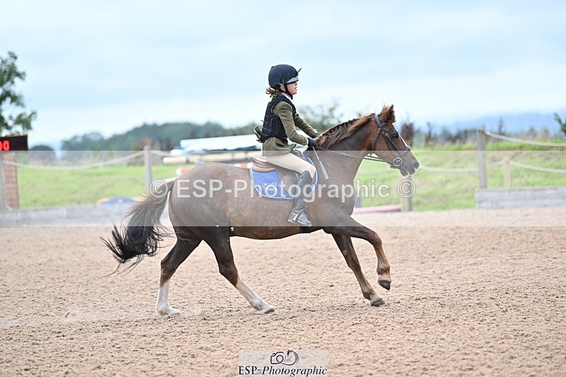 240813-152006-00053 - Clear round & 60cm