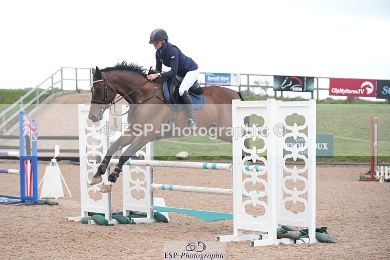 250902-185845-00869 - 1m Plus