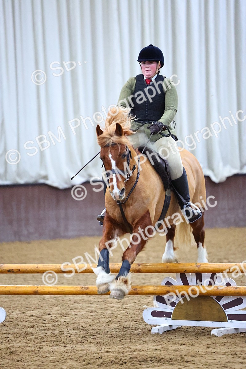 SBM_003095 - Class 35 - 60cm Training Stakes