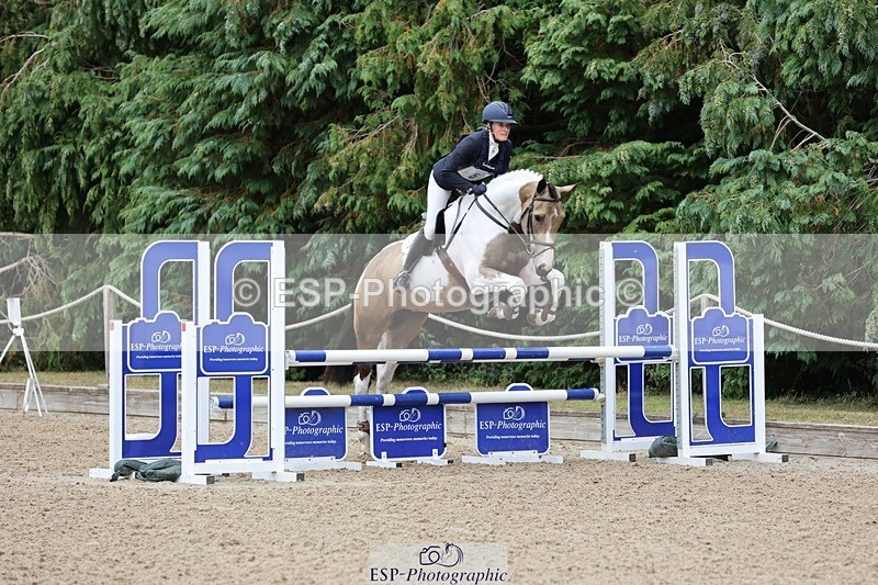 250803A-111331-10716 - L-516-Chloe.Robinson-BRACKENSPA'S.KEEP.A.SECRET