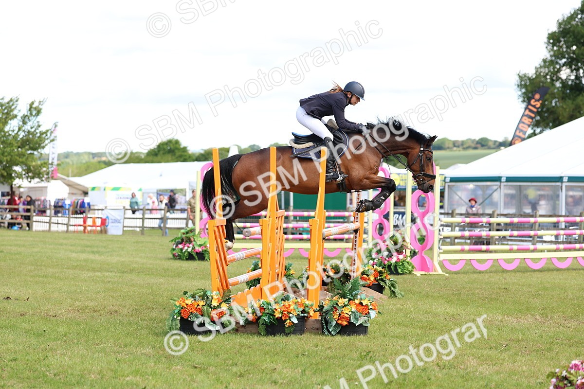 SBM_13502 - Class 206 - Senior Newcomers - 1.10m Open