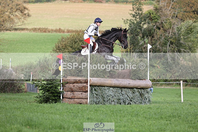 241025-130019-08199 - 132-Mollie.Summerland-MOJO