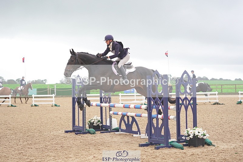 230924A-115744-04677 - 100 SJ 11.00 to 12.00