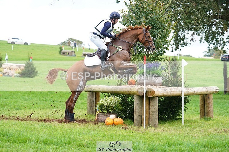 231020-125900-09004 - 069-LUSUELA-Will.Furlong-XC