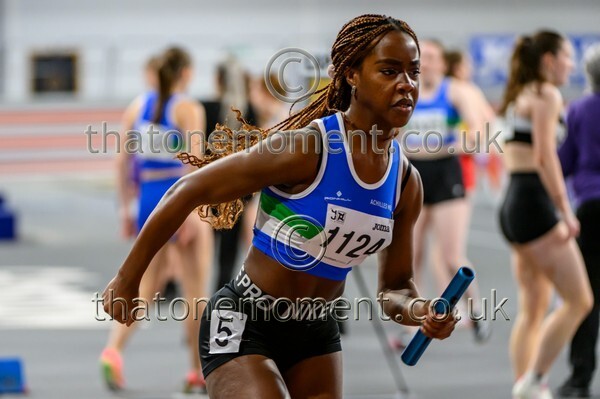 CombiMast25-925585 - Track Female Set One