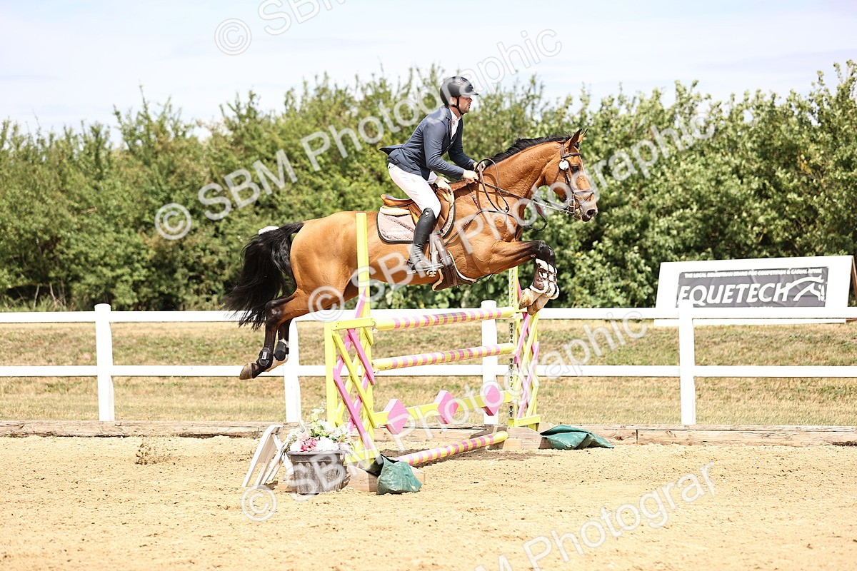 SBM_010383 - Class 9 - Senior Foxhunter - 1.20m Open