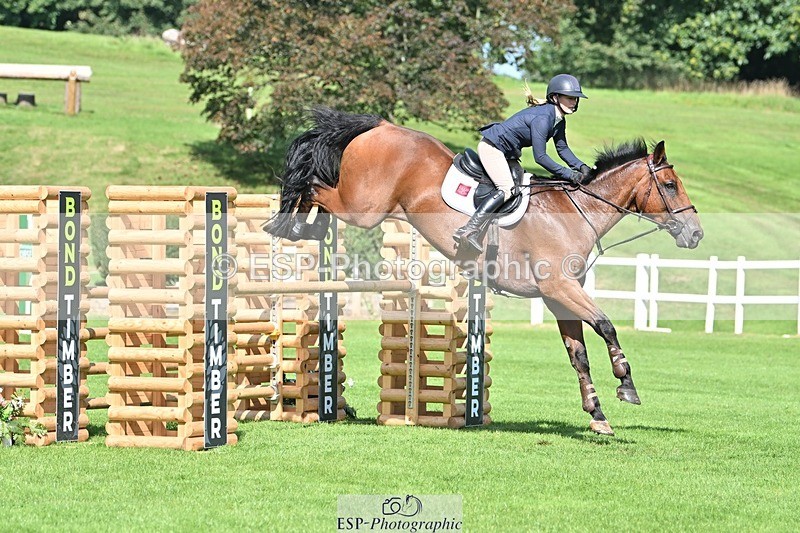 230909-113950-05257 - Cls 11 Snr Foxhunter & 1.20m Open