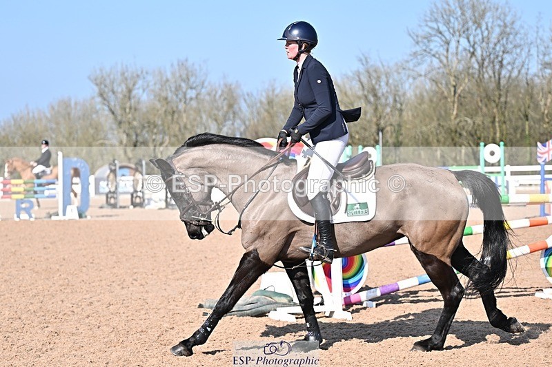 260304-130532-00433 - Cls 4 Newcomers and 1.10m Open