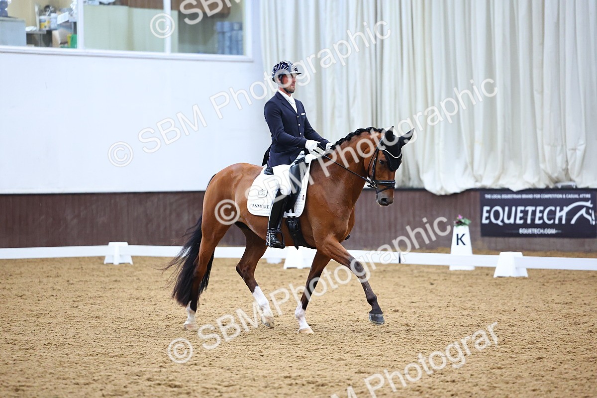 SBM_006618 - Class 5 - novice 6 - 12.04-13.07