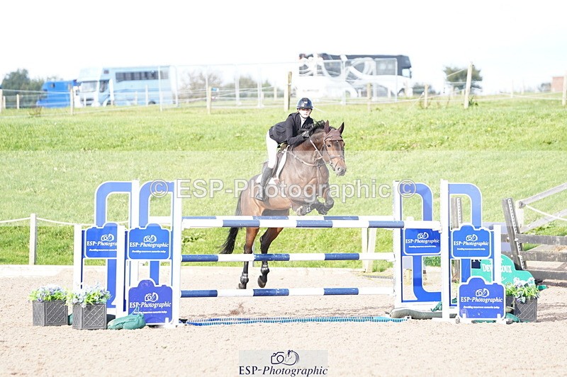 241004A-162716-02816 - Fri 05 Nat 1.30m & 1.40m Open