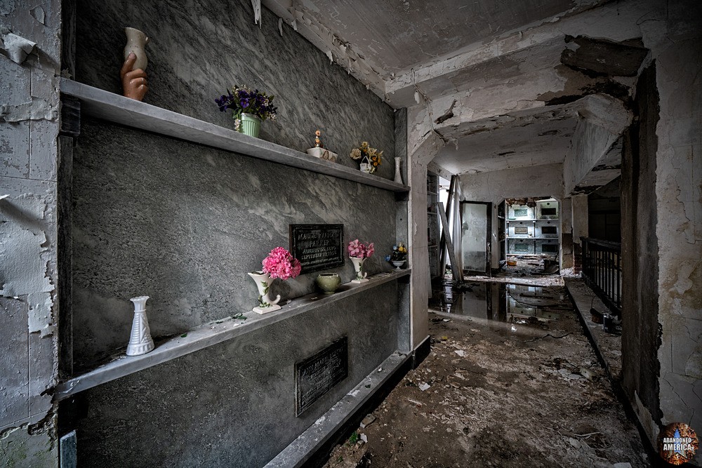  - ABANDONED PLACES