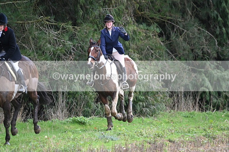 WJ6_9576 - Line Four