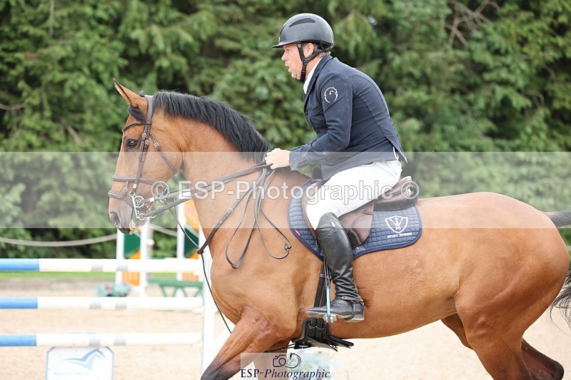240711-151928-28860 - Cls 124 Foxhunter