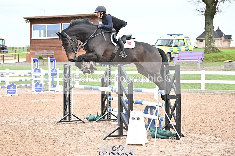 241206-124056-00786 - Cls 5 Newcomers and 1.10m Open