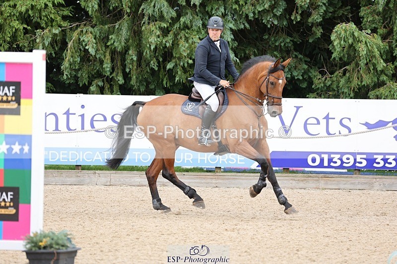 240711-151852-28853 - Cls 124 Foxhunter
