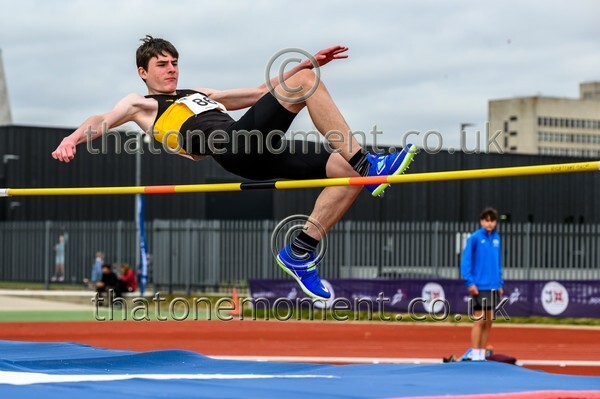 Age25SAT-914764 - Field Male