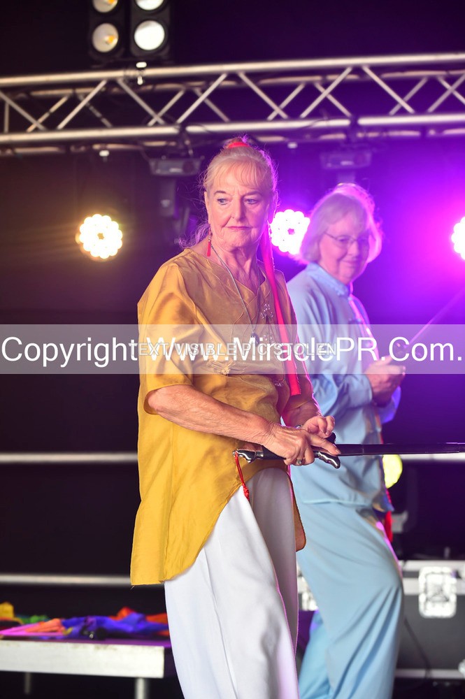 SH4_1590 - Tai Chi with Lisa Kay.