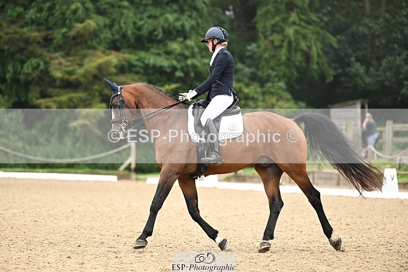 240811-114936-05618 - 305-Emily.Coller-Iondale