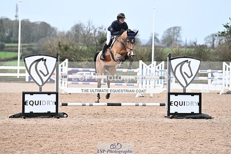 241206-141801-01078 - Cls 6 Foxhunter and 1.20m Open