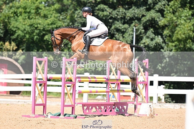 250709-132630-00851 - Cls 4 Snr Newcomers & Snr 1.10m