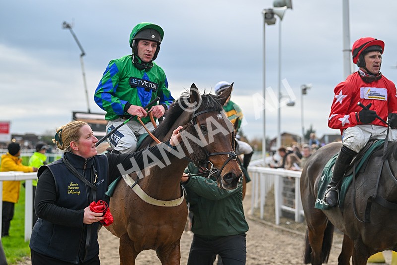 161124-Race 4-Ga Law-0499 - Race 4