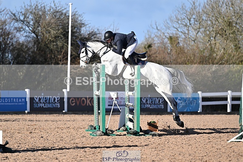 260107-130342-00351 - Cls 5+6 Foxhunter and 1.30m