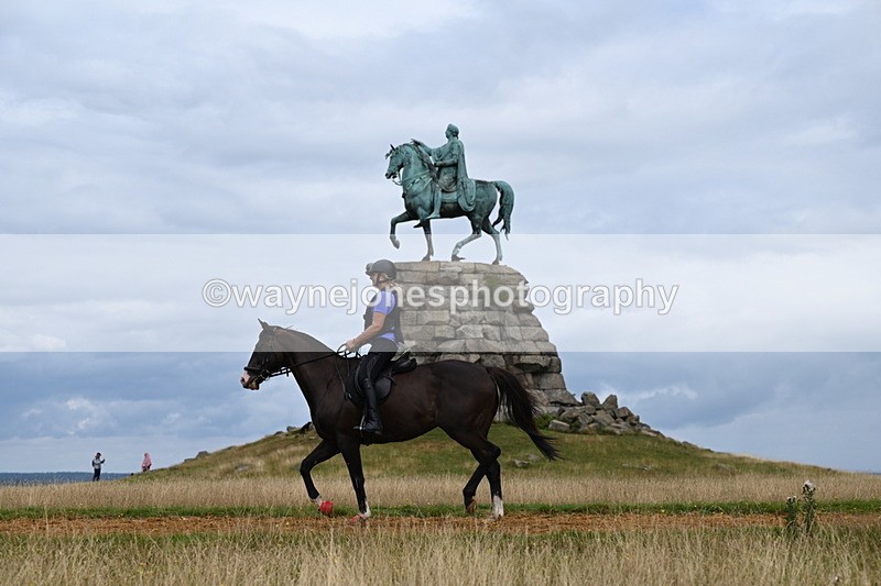 DSC_6226 - Time at Statue 12:17 to 12:44