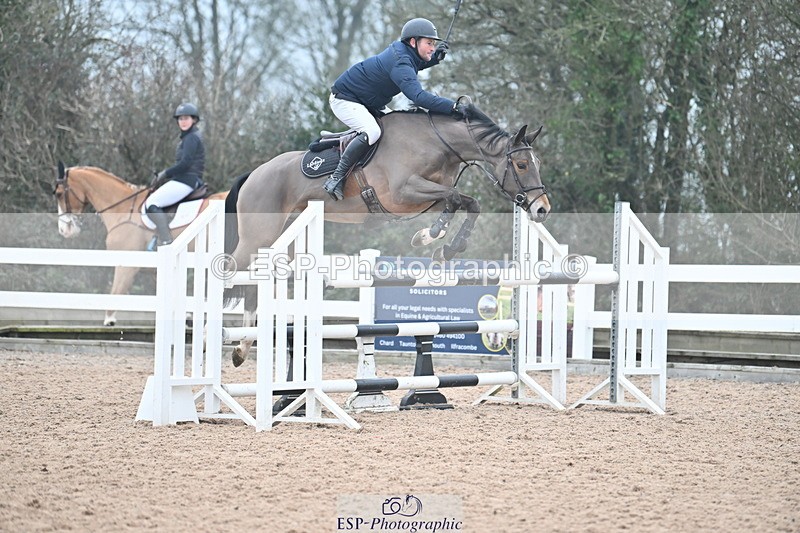 240113A-123523-02011 - Cls 12 Newcomers and 1.10m Open