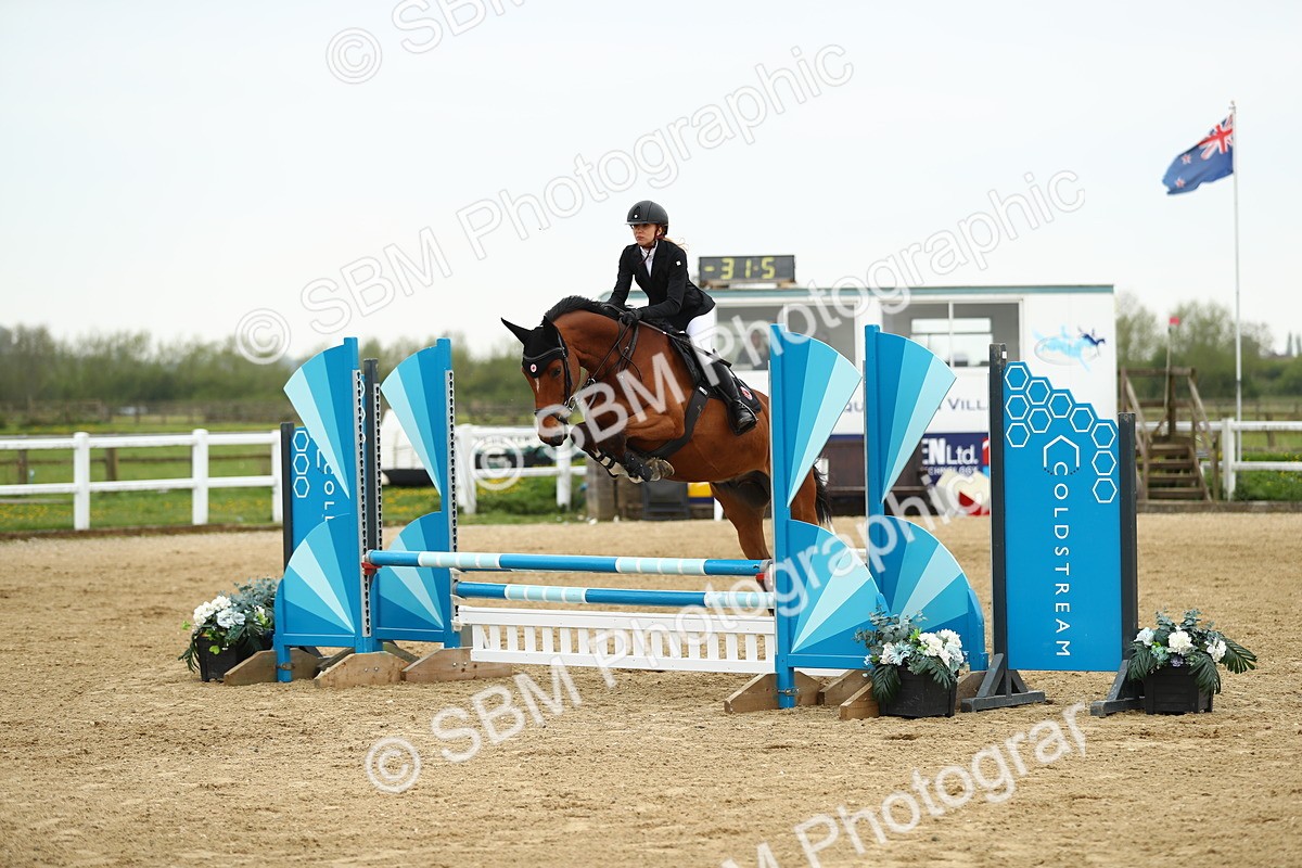 SBM_000380 - Class 2 - Senior British Novice 90cm