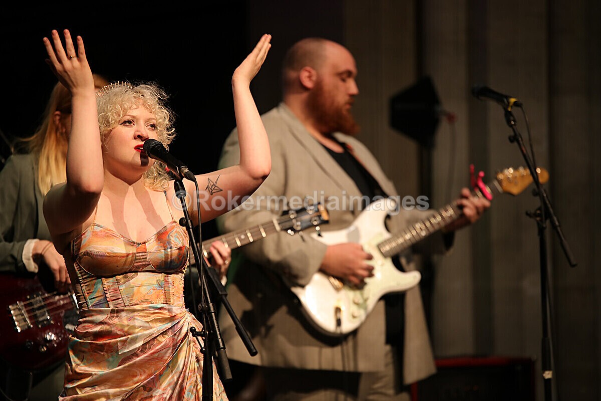 FOLK N BLUES-524 - FOLK and BLUES SEPT 2022