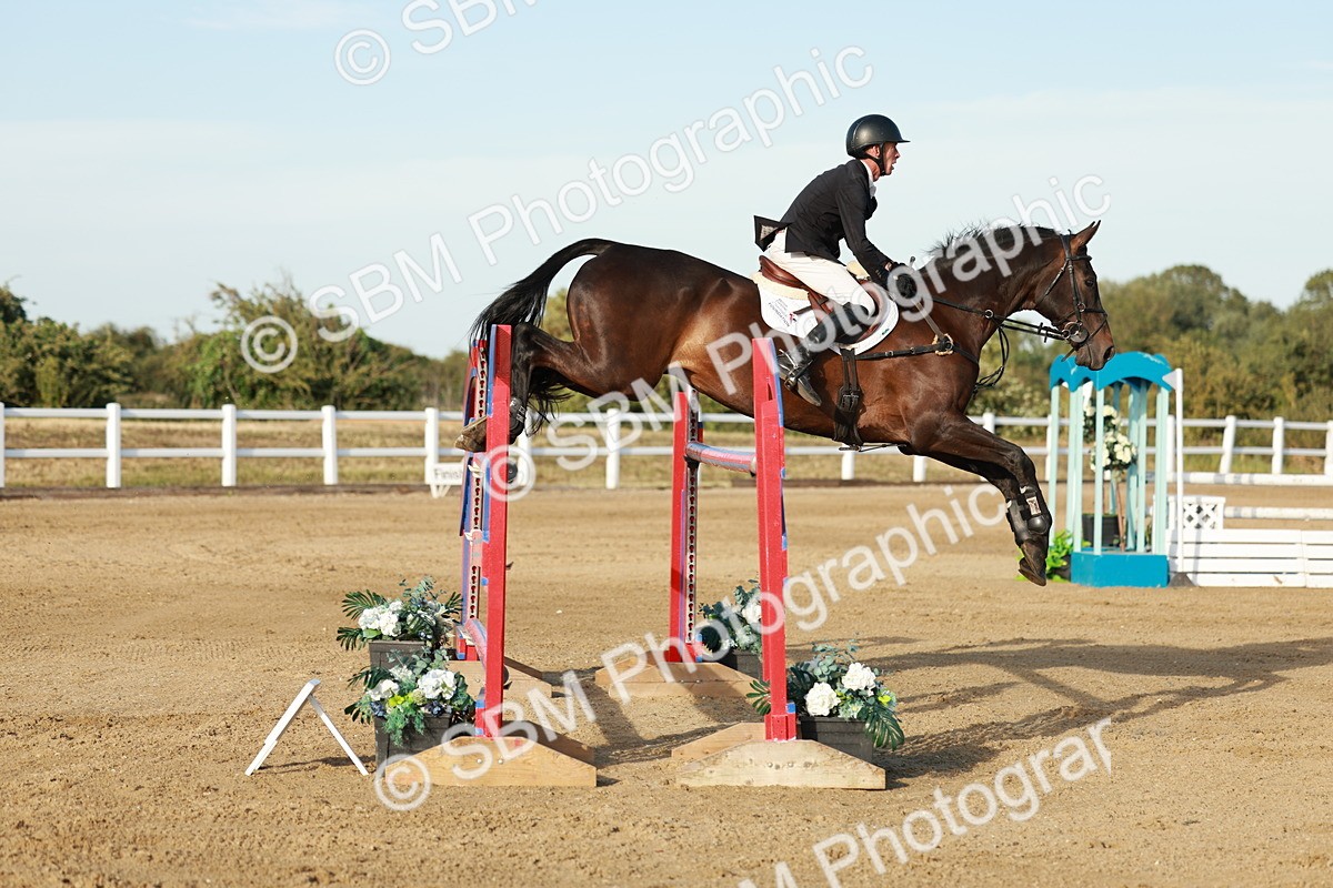 SBM_008943 - Class 6 - National 1.30m 1.40m Open Handicap