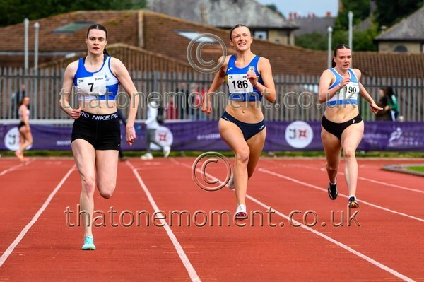 Nat26SUN-928162 - Track Female