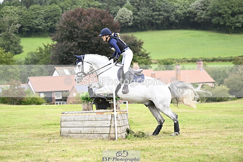 240825X-120145-32699 - 70cm XC 11.00 to 12.00