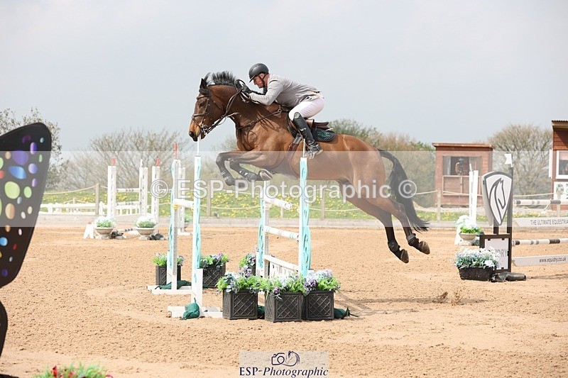 250424-114618-05048 - Cls 1 - 2 Star Small Tour