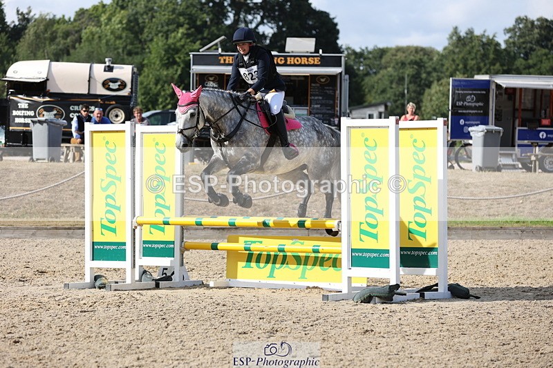 250803A-171358-17790 - R-823-Sophie.Channon-HIVES.LUCKY.BOUNCER