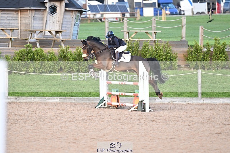 251130-143730-02223 - Cls 27, 28 & 29 1m & 1.10m Club & Schools