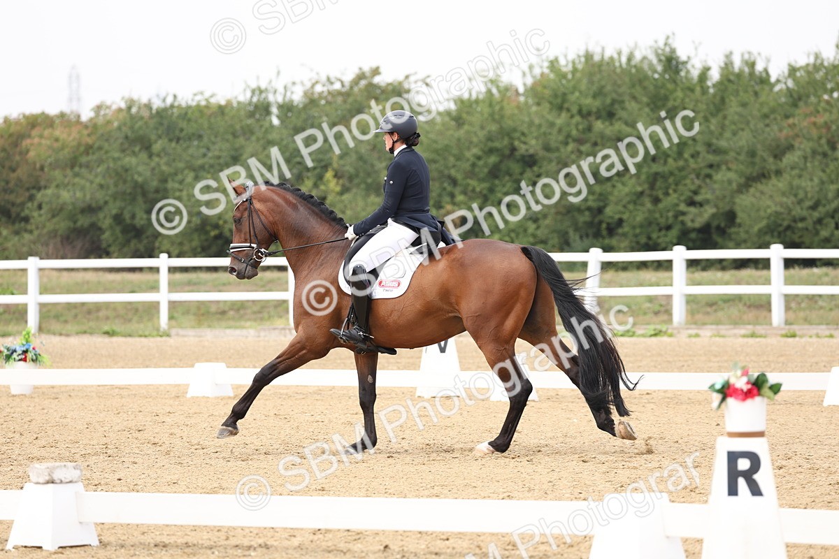 SBM_007467 - Class 9 - FEI INT I - 14.57-15.45