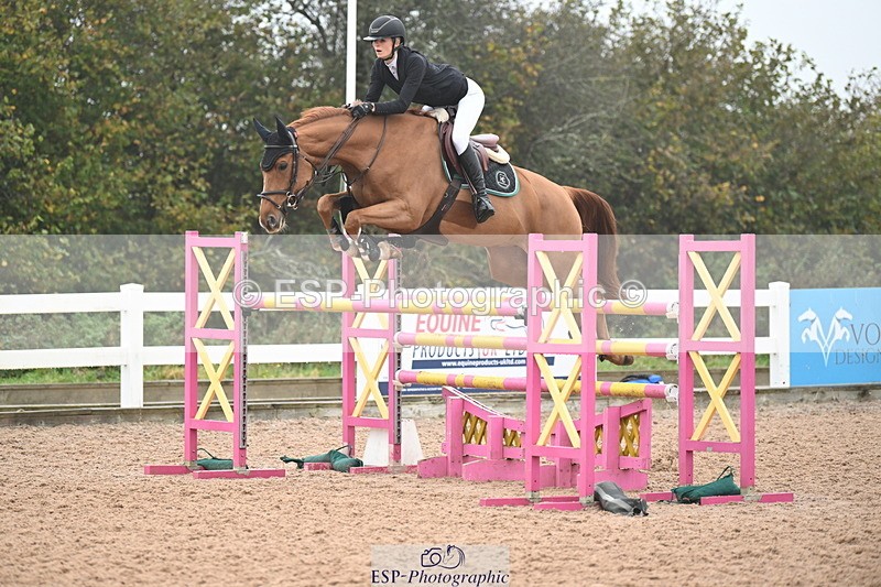 241102A-122043-04530 - SAT Cls 15 Foxhunter and 1.20m Open