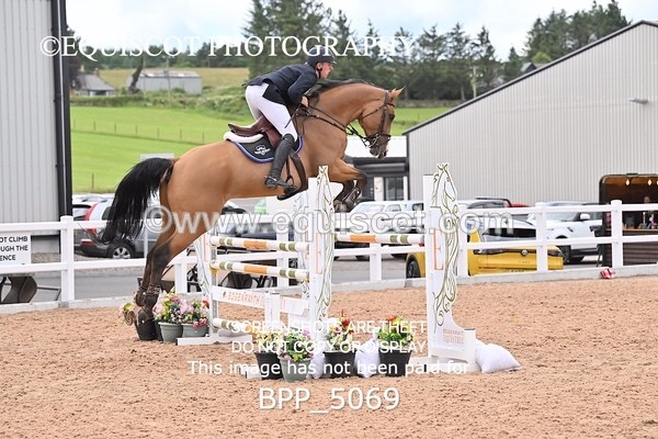 BPP_5069 - CLASS 7 THURS Redpost Equestrian Senior Foxhunter/1.20m Open