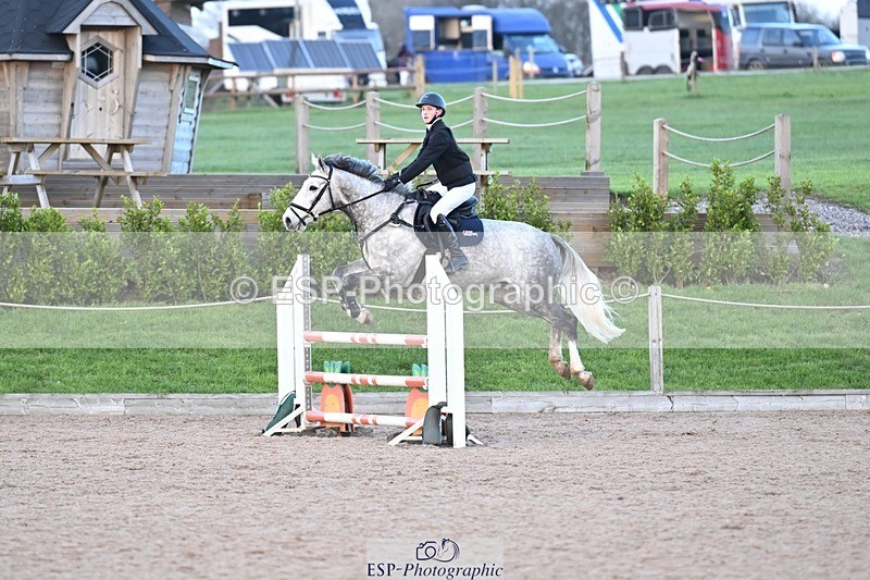 251130-144433-02240 - Cls 27, 28 & 29 1m & 1.10m Club & Schools