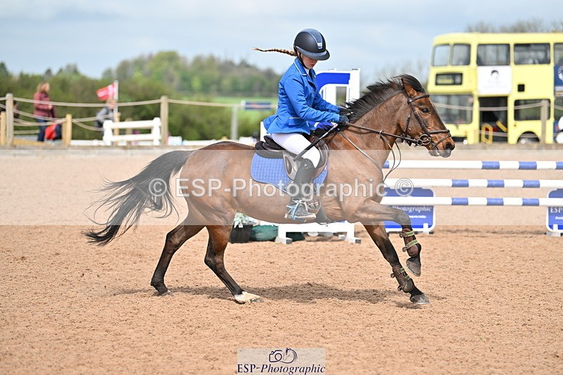 240506A-111117-08452 - Cls 3  Pony Discovery & 90cm Open