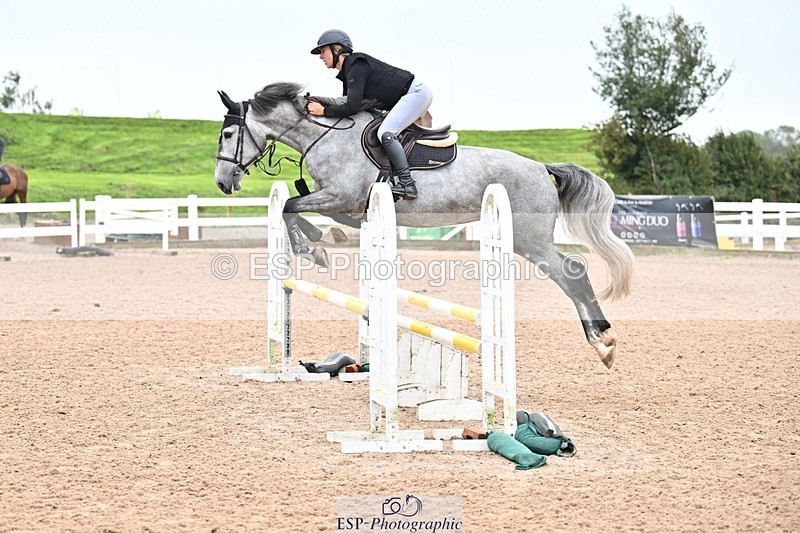 250917-110624-00208 - Cls 1 British Novice and 90cm Open