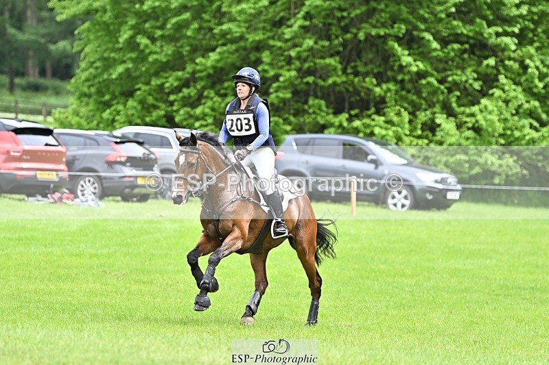 240525-144340-16037 - 203-OAKPORT_WEST_COAST_EXPRESS-Emma_Wilkes