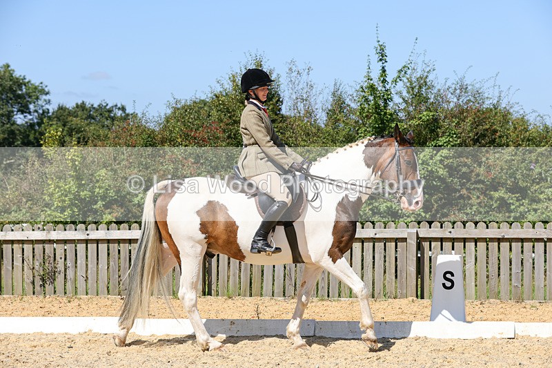 1X9A8105 - Class 12: Coloured Ridden