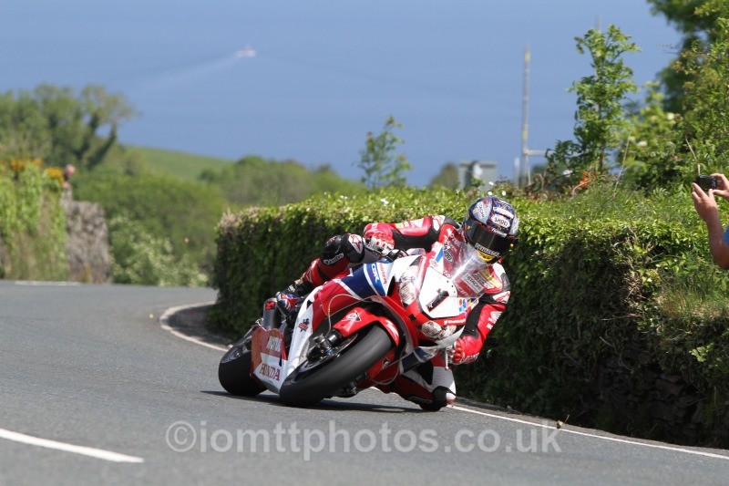 John McGuinness Honda / Honda Racing - Dainese Superbike Race 2014